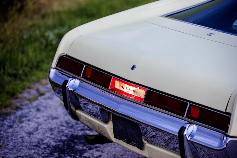 Детали экстерьера AMC AMX (7039-7) 1970 года  (фото 31 из 40)